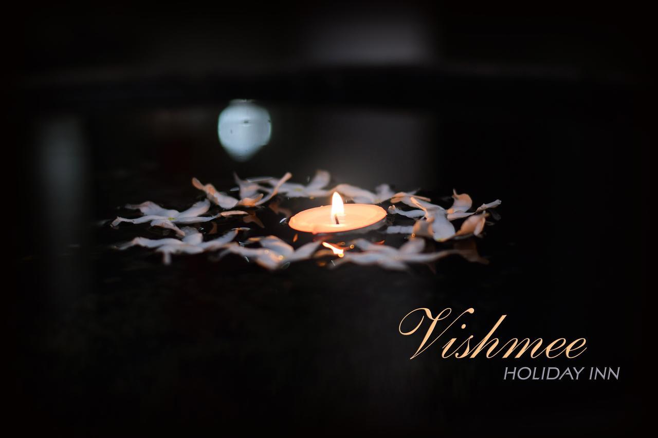 Vishmee Holiday Inn Ембилипития Екстериор снимка